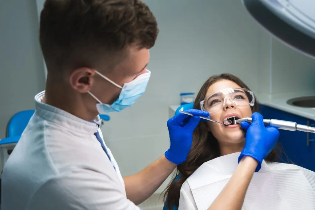 Who Is the Ideal Candidate for Laser Teeth Whitening Oxford?